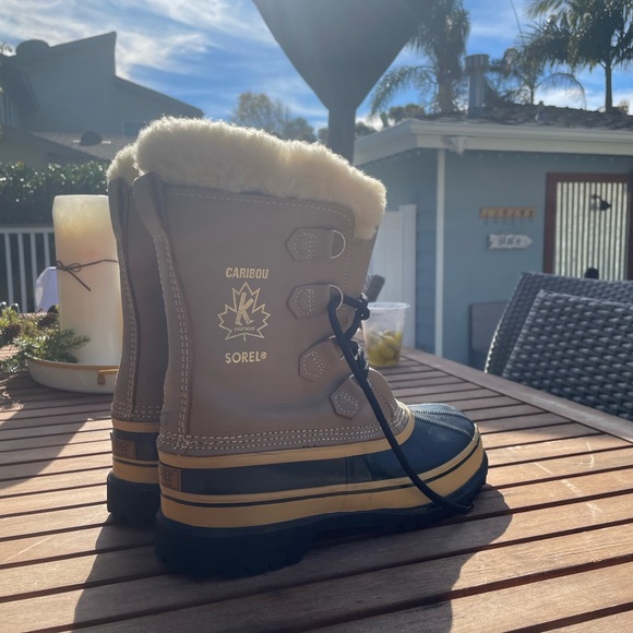 Sorel Caribou Boots NWOT - Picture 3 of 5